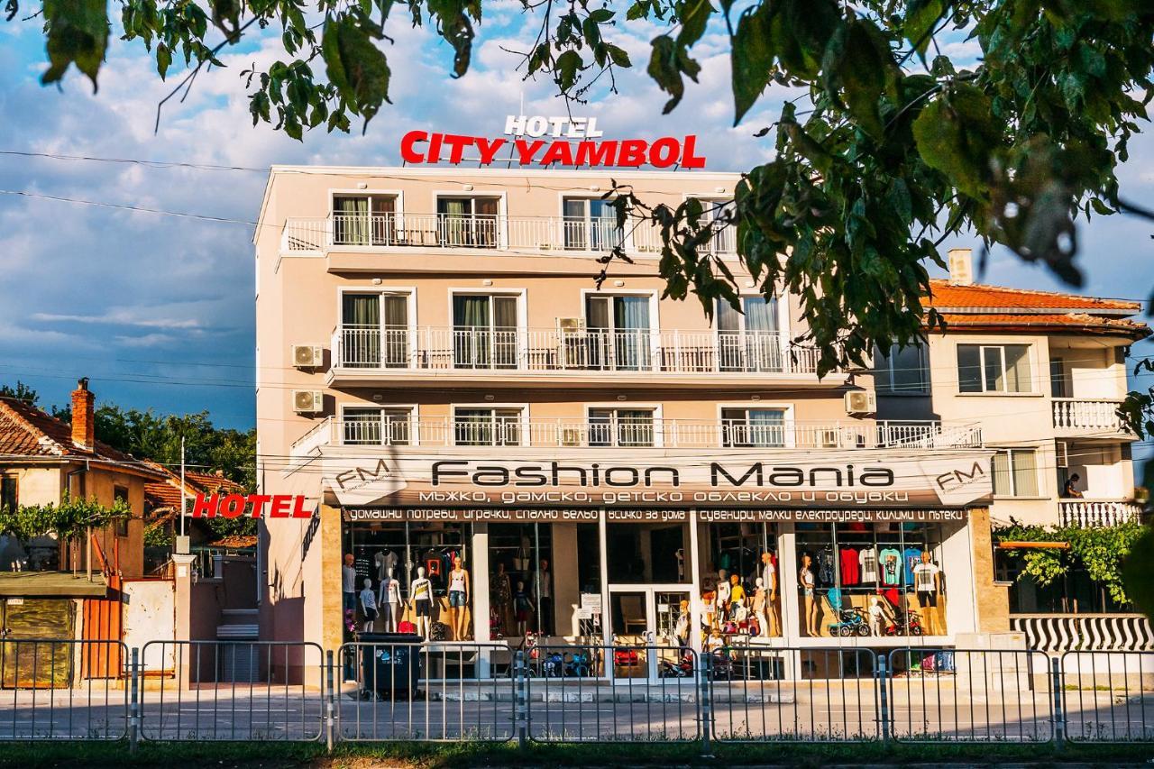 Family Hotel - City Hotel Yambol Exterior foto
