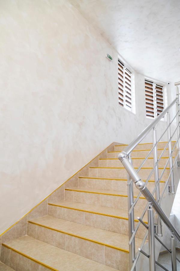 Family Hotel - City Hotel Yambol Exterior foto