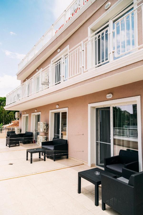 Family Hotel - City Hotel Yambol Exterior foto