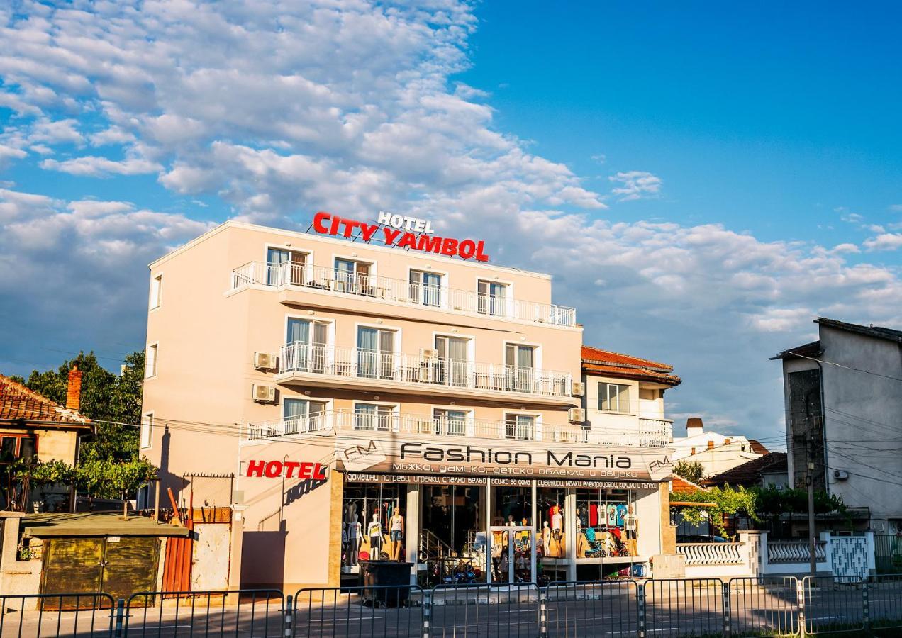 Family Hotel - City Hotel Yambol Exterior foto
